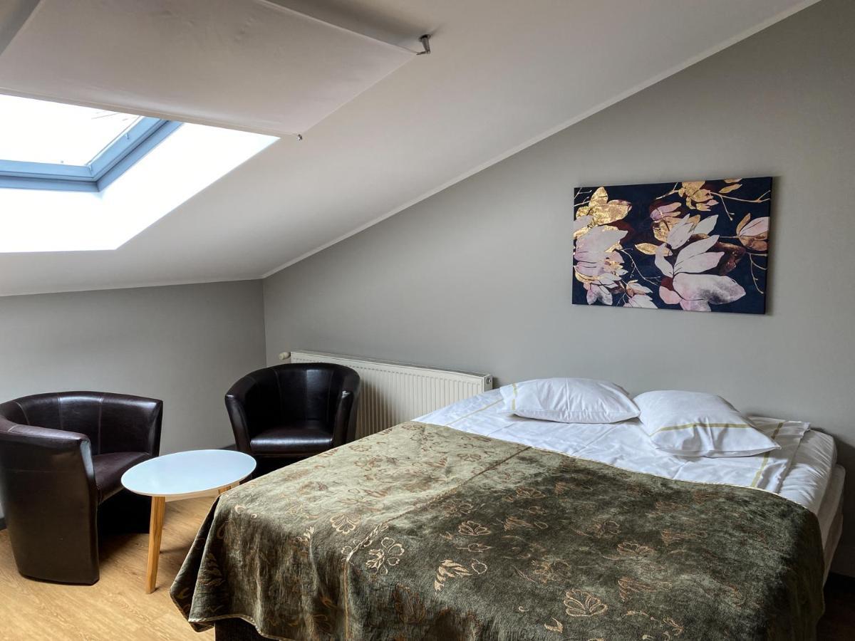 Kuressaare Tallinn Street Apartments Eksteriør billede