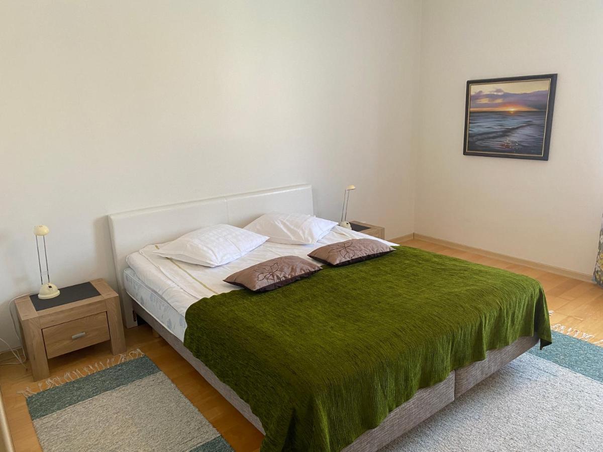 Kuressaare Tallinn Street Apartments Eksteriør billede