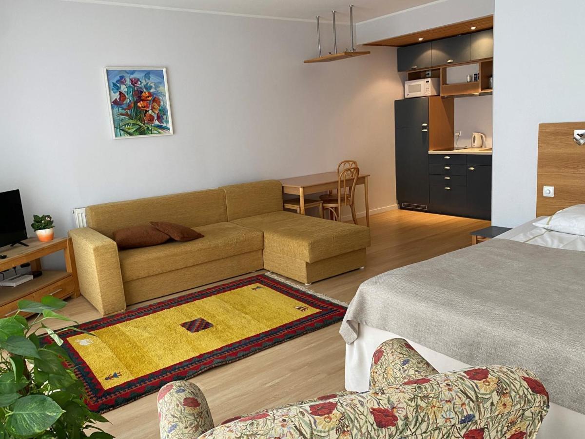 Kuressaare Tallinn Street Apartments Eksteriør billede